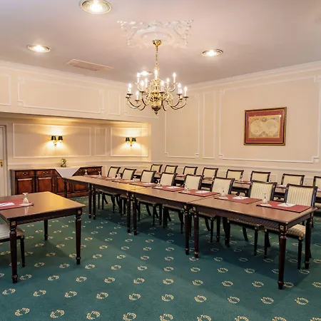 Kaiserhof Hotel 4*